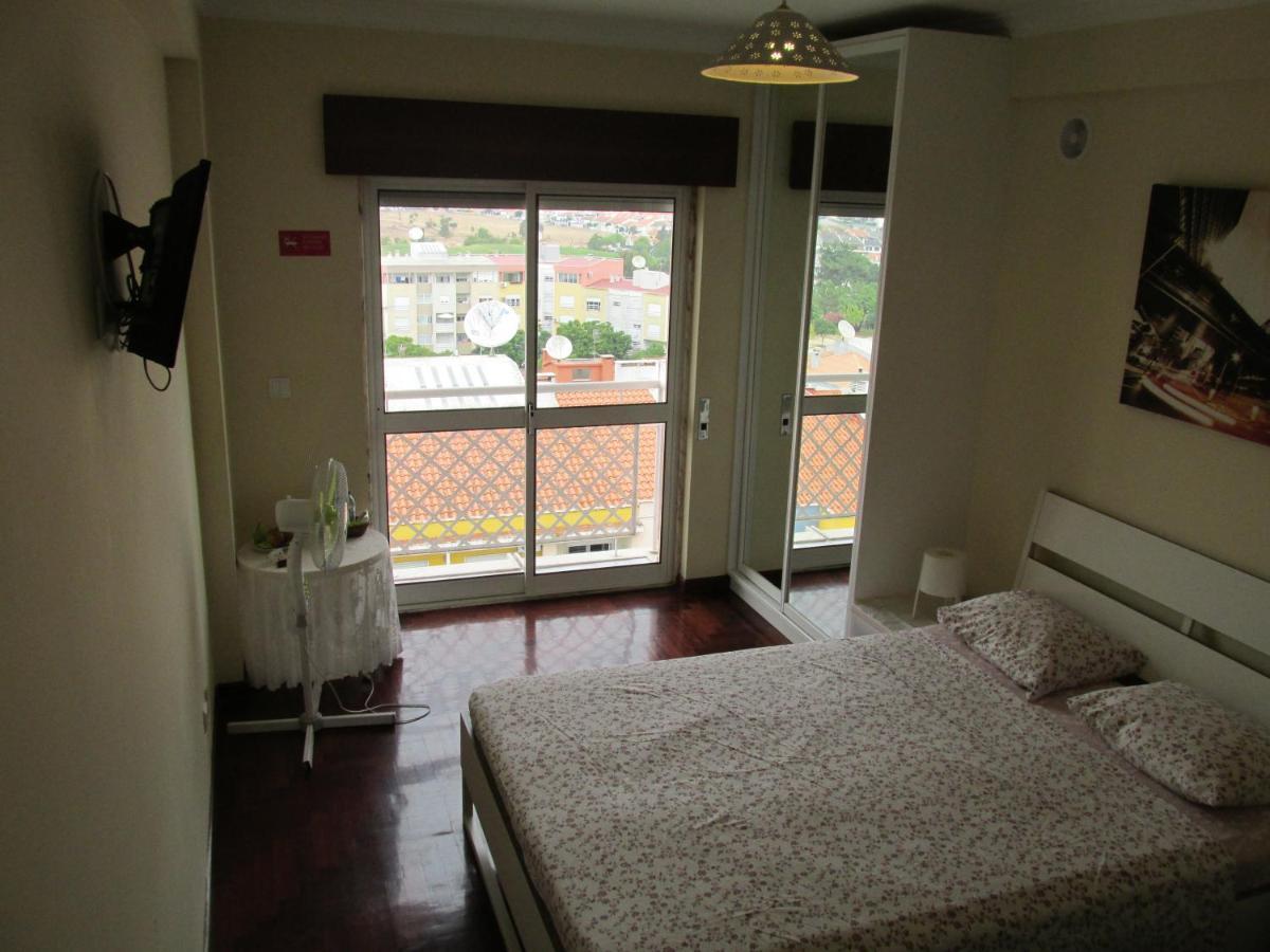 Homestay Marialva Park Seixal  Zewnętrze zdjęcie