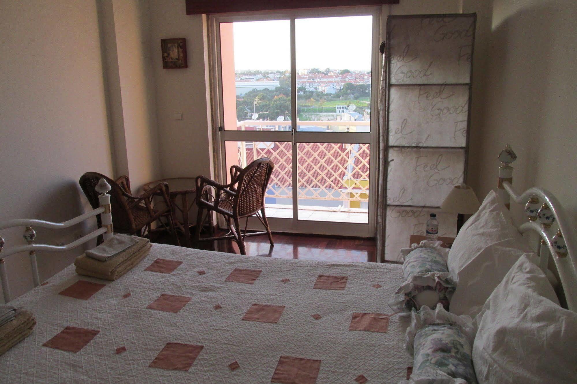 Homestay Marialva Park Seixal  Zewnętrze zdjęcie